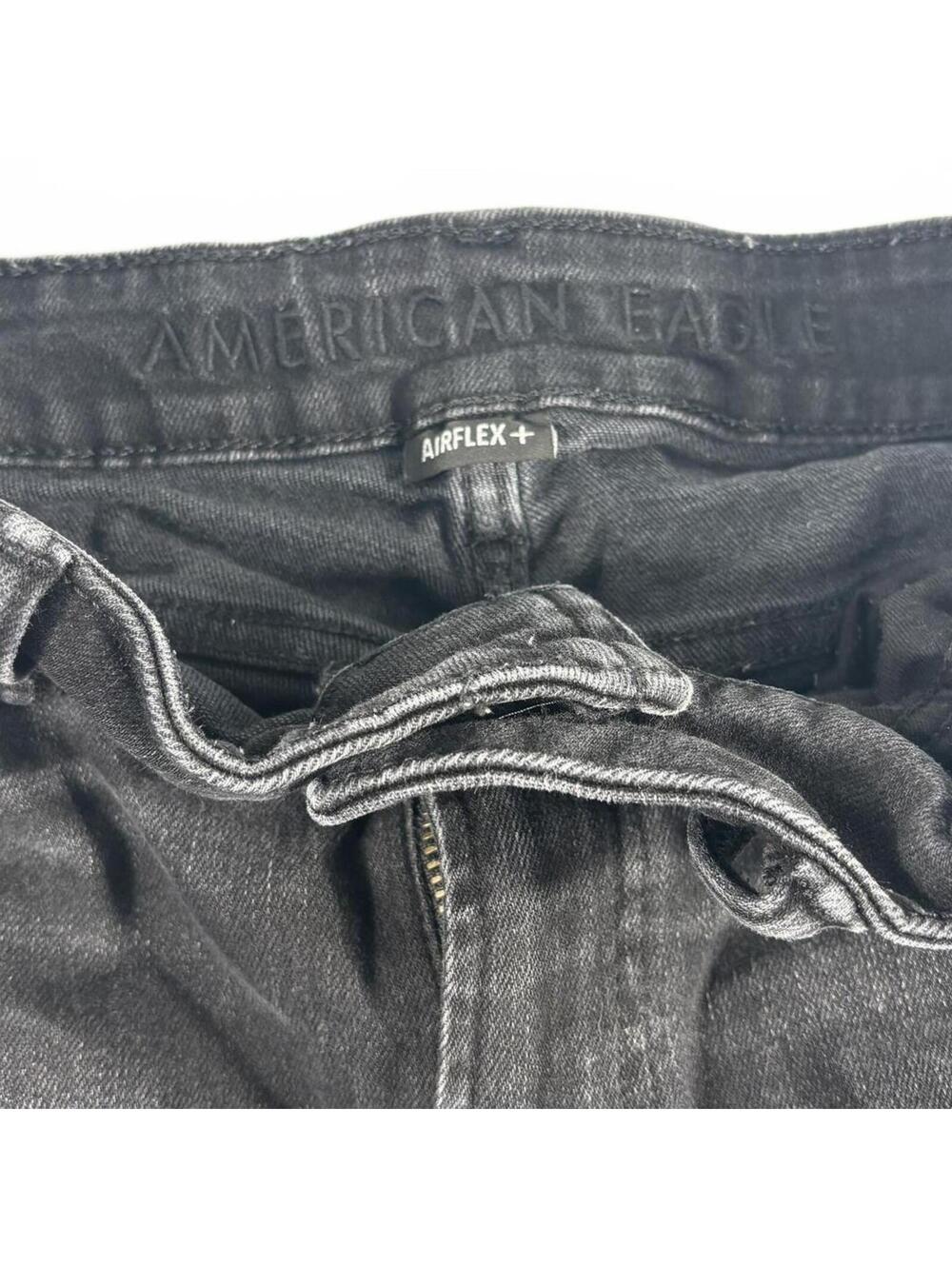 American Eagle Men's AirFlex+ Distressed Denim Short Size 34 - Picture 3 of 8